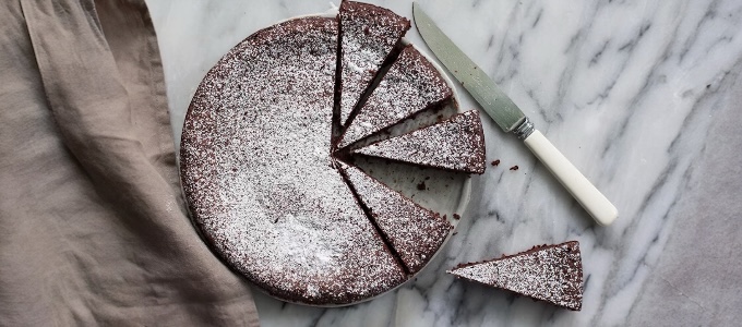 chocolate almond cake made with almond flour and chocolate ganache