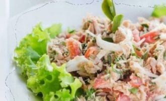 Cranberry Tuna Salad is a light and easy