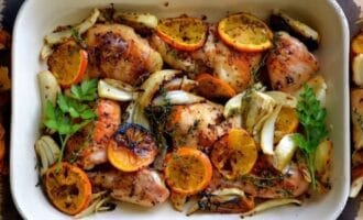 Grilled chicken salad with olives and oranges