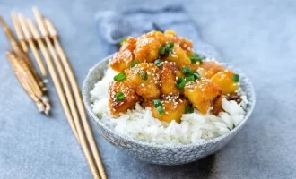 Best Easy Slow Cooker Sesame Orange Chicken Recipe.